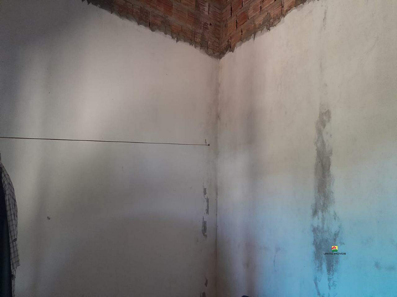 Casa à venda no BURACO FRIO: 