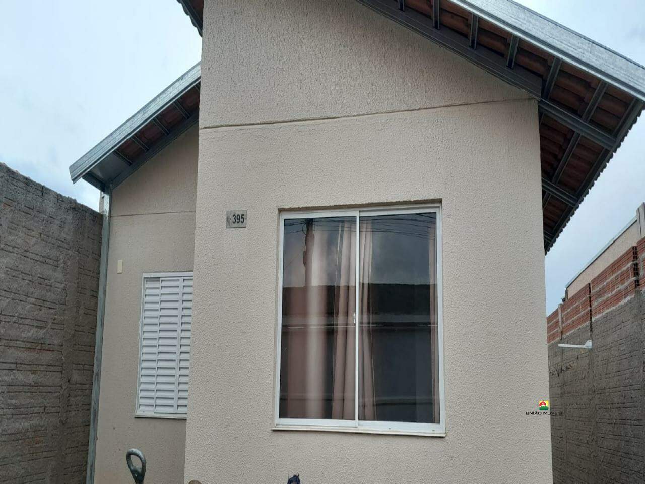 Casa à venda no JD. DO SOL: 