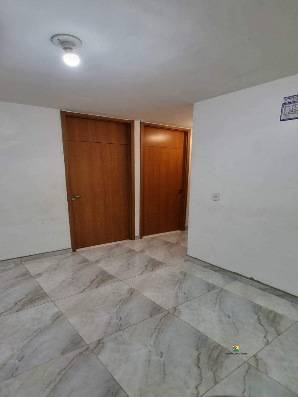 Casa à venda no JD. DO SOL: 