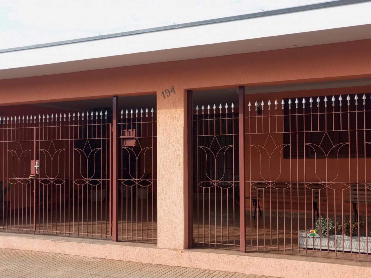 Casa à venda no Centro: 