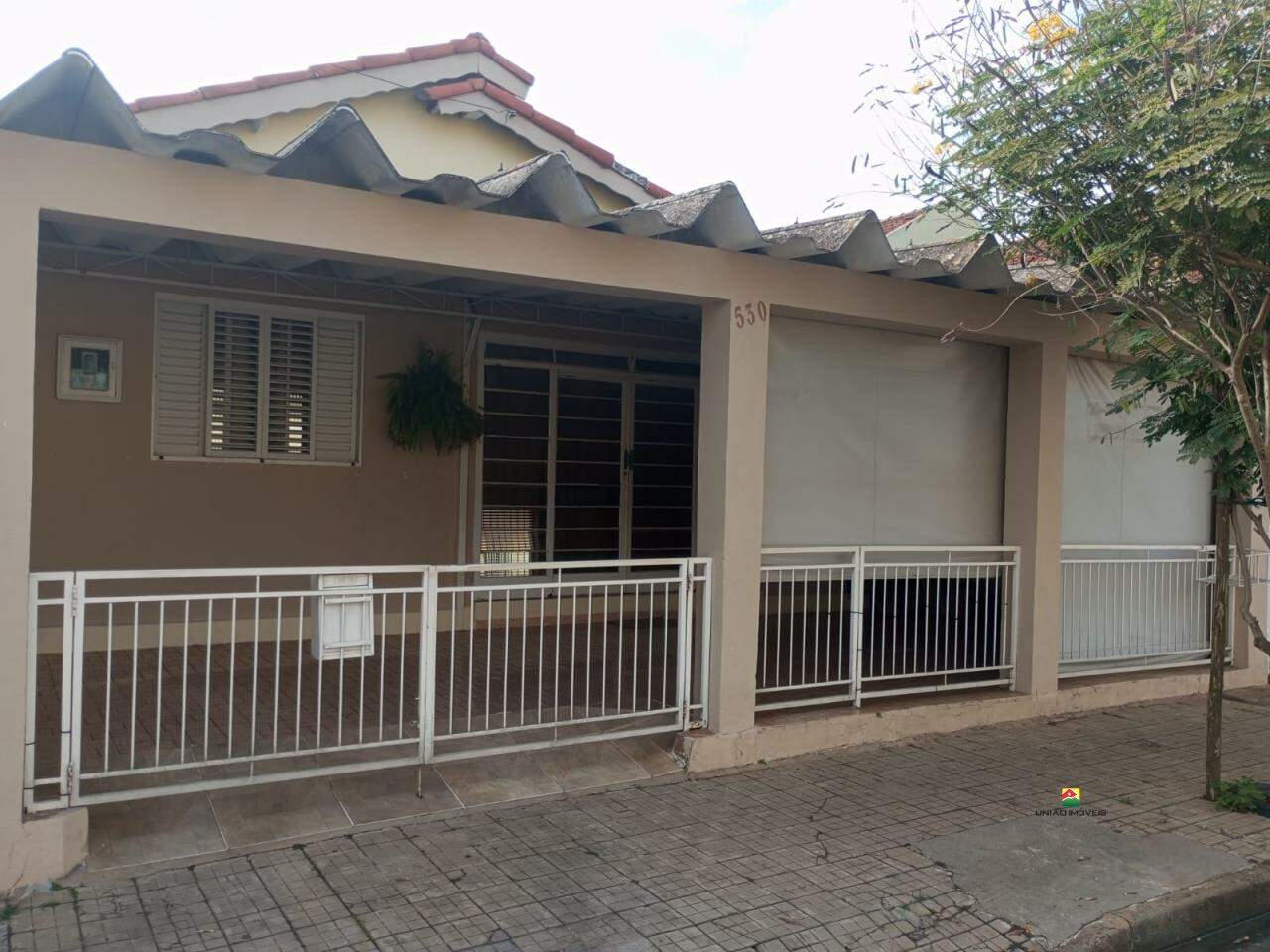 Casa à venda no Centro: 