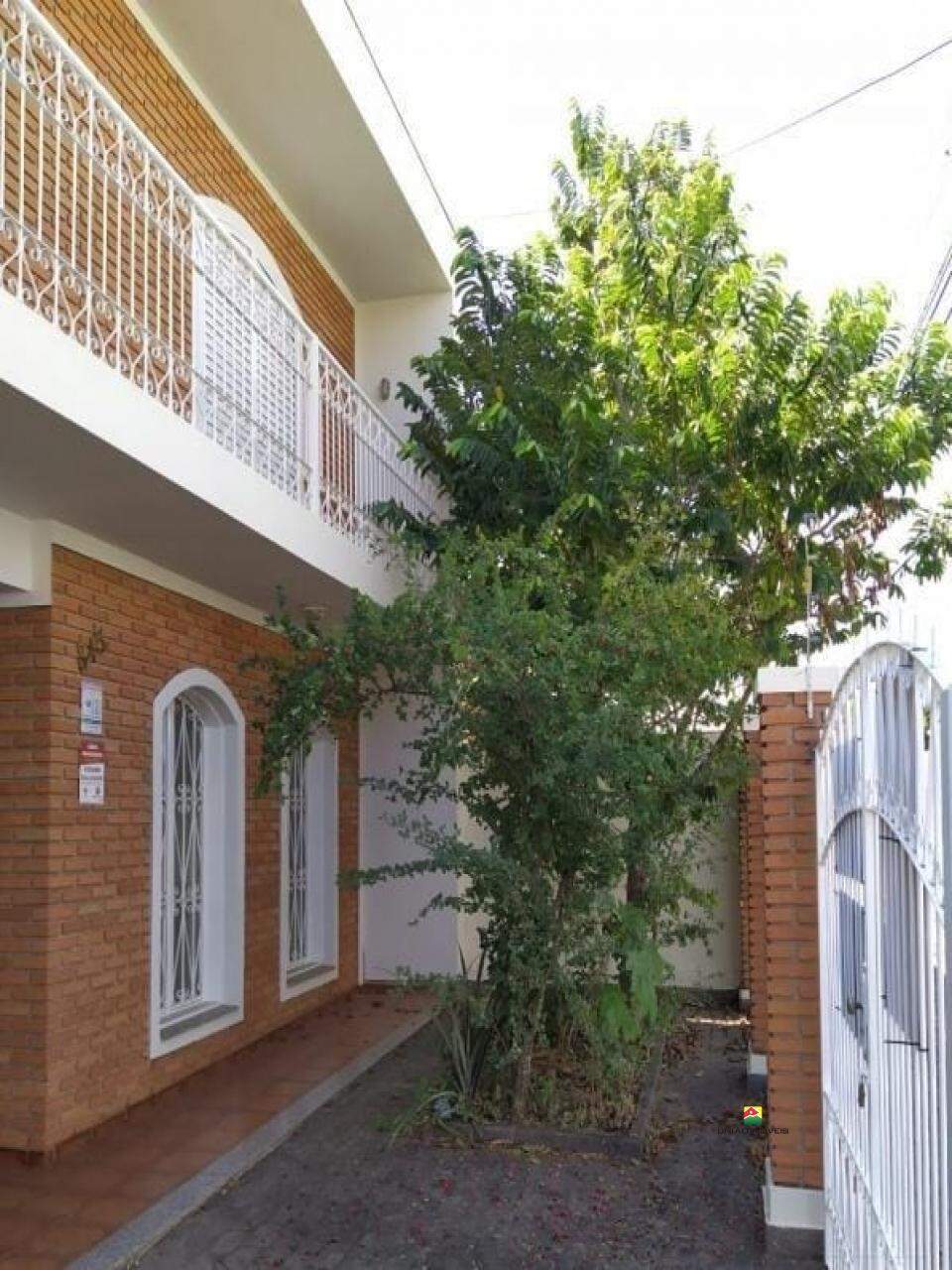 Casa à venda no JD. MACARENGO: 