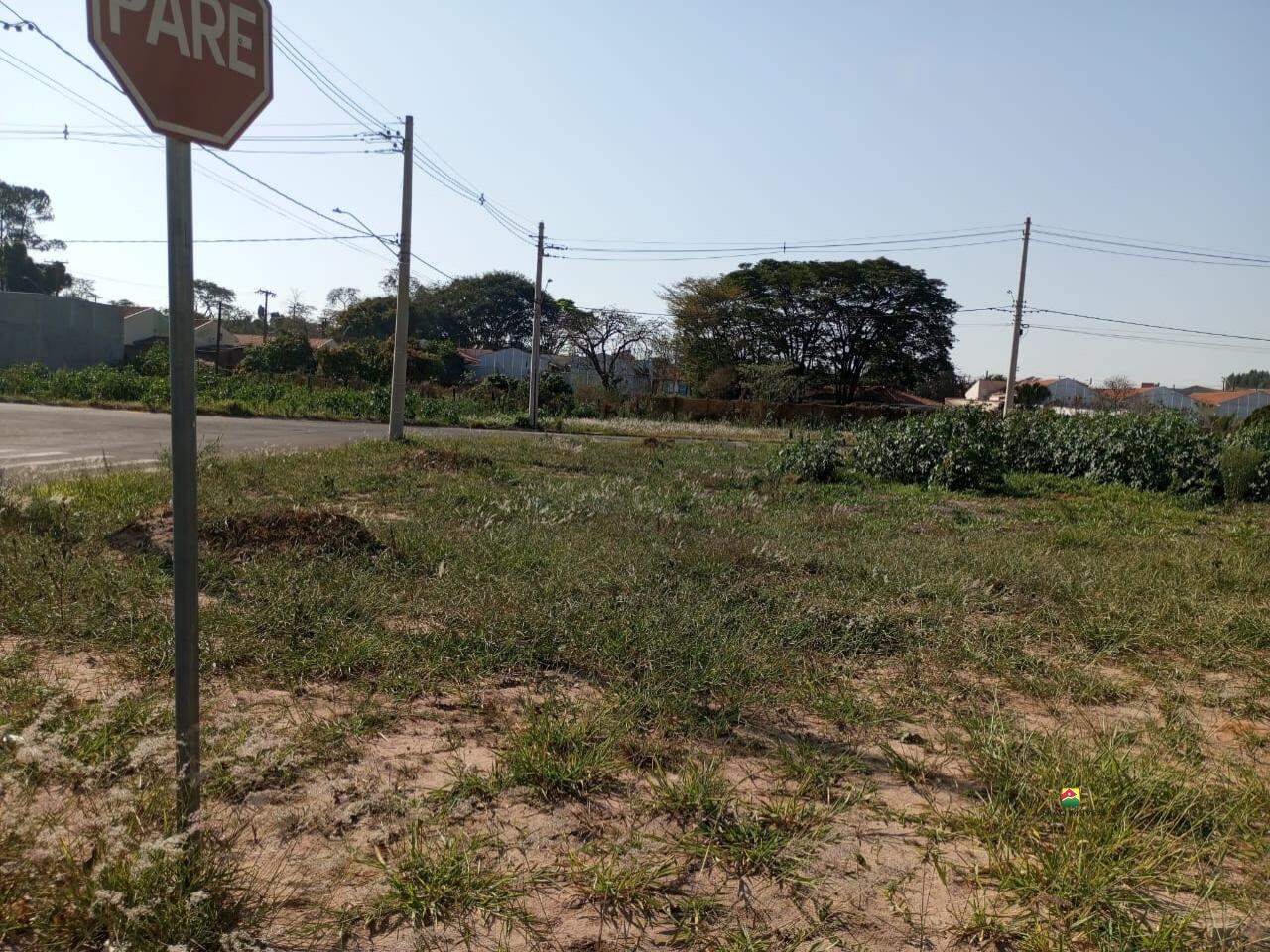 Terreno à venda no GOBBI II: 