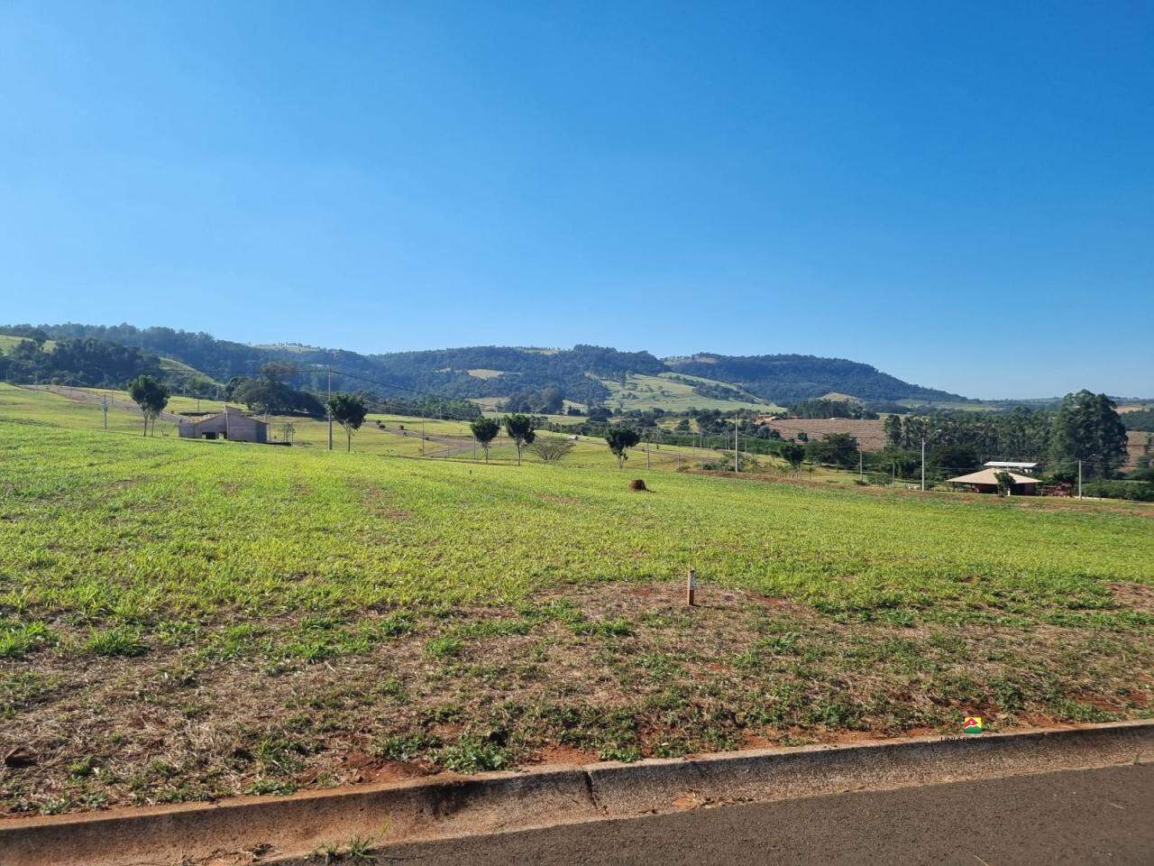 Terreno à venda no Cuscoville: 