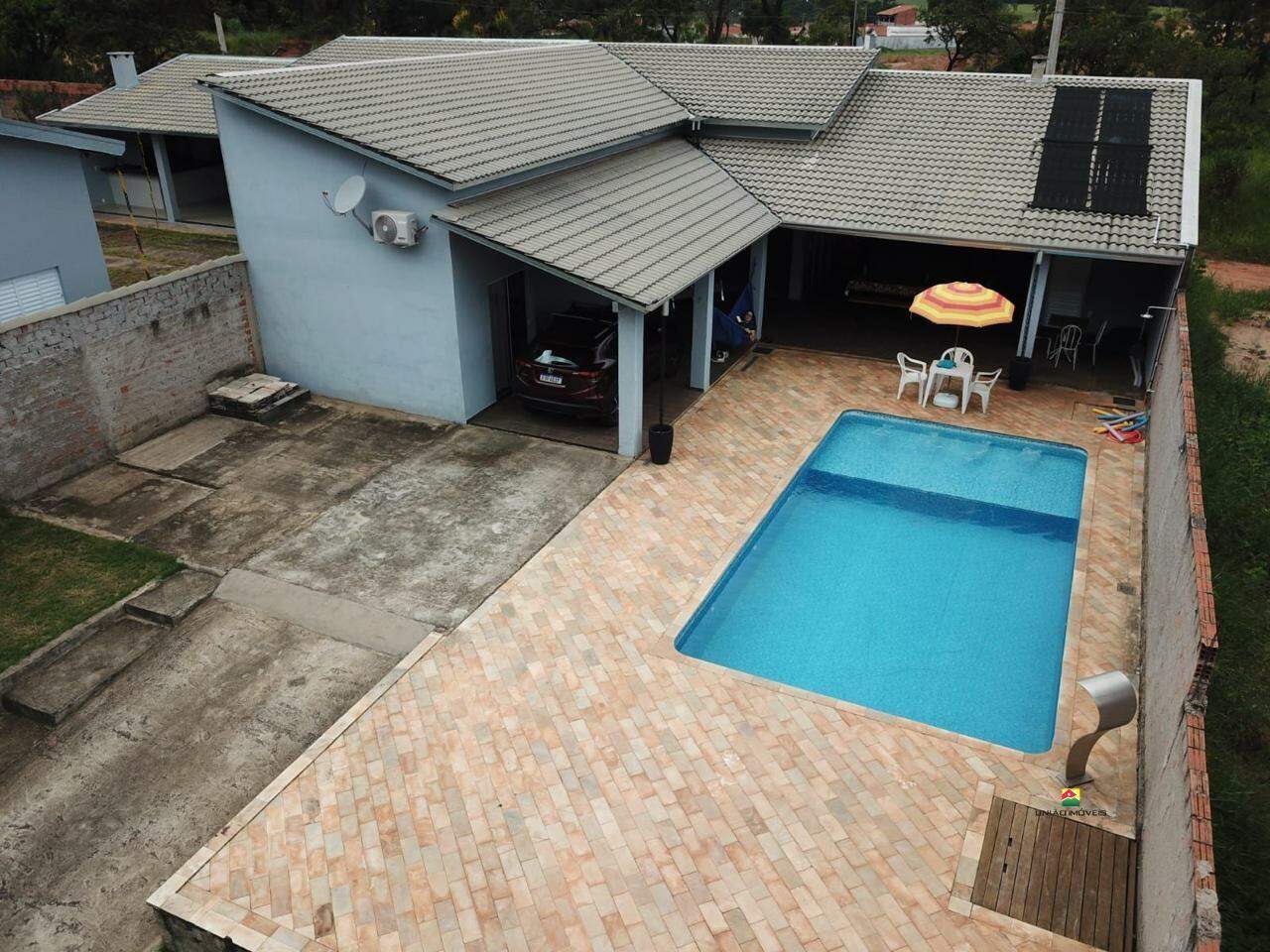 Casa à venda no JD. SANTANA: 