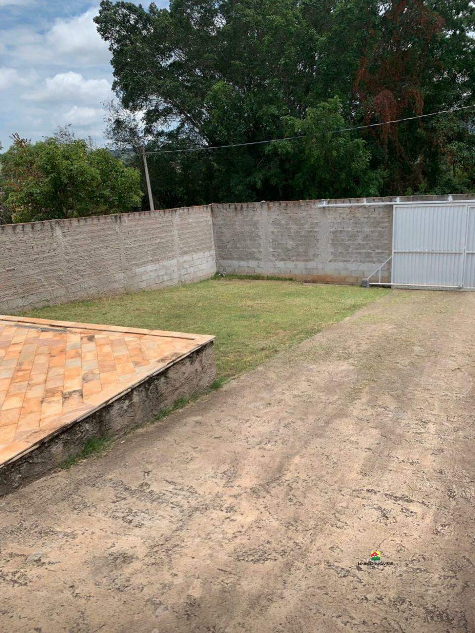 Casa à venda no JD. SANTANA: 