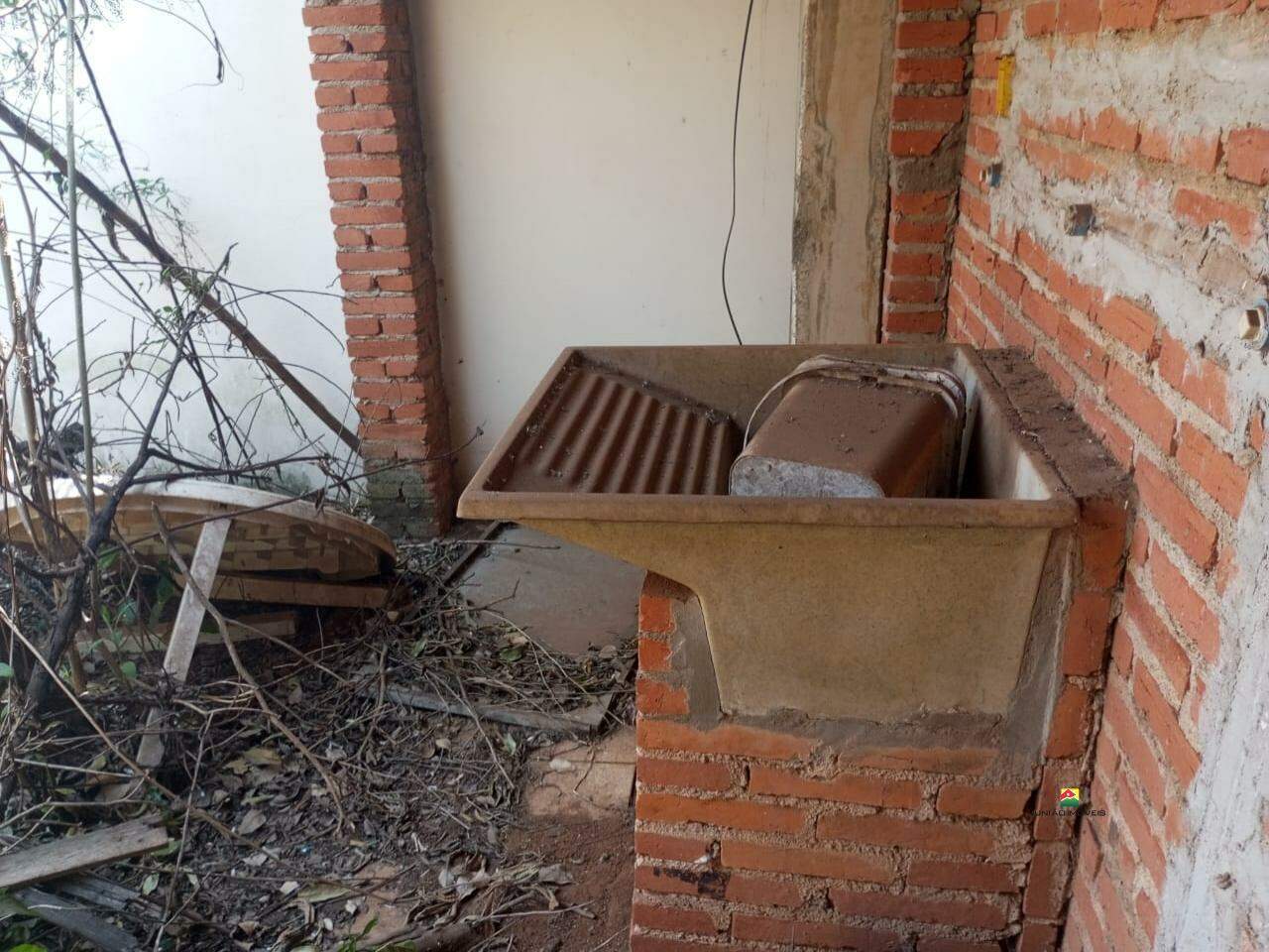 Casa à venda no JD DOS COQUEIROS: 
