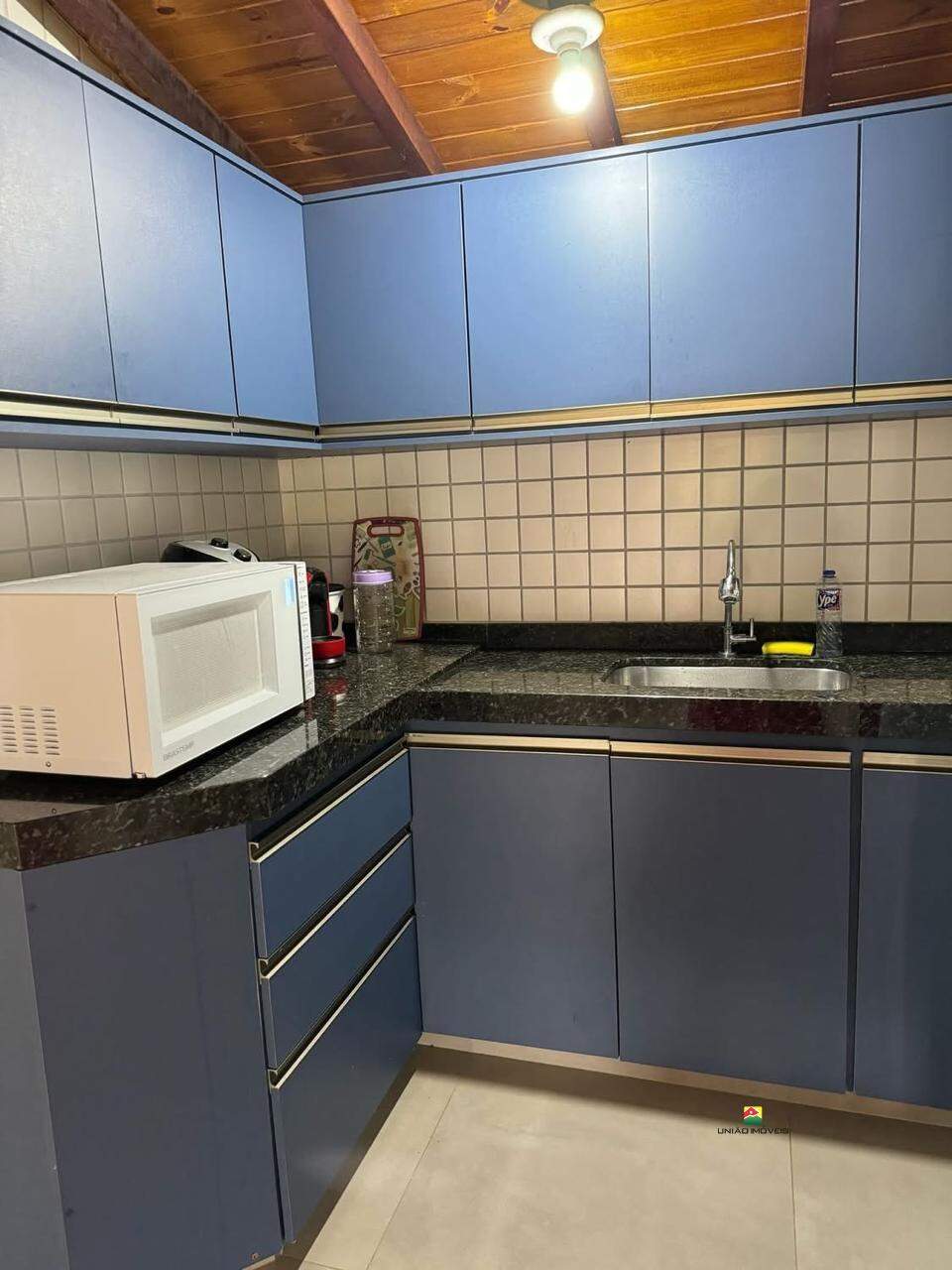 Casa à venda no UBÁ: 