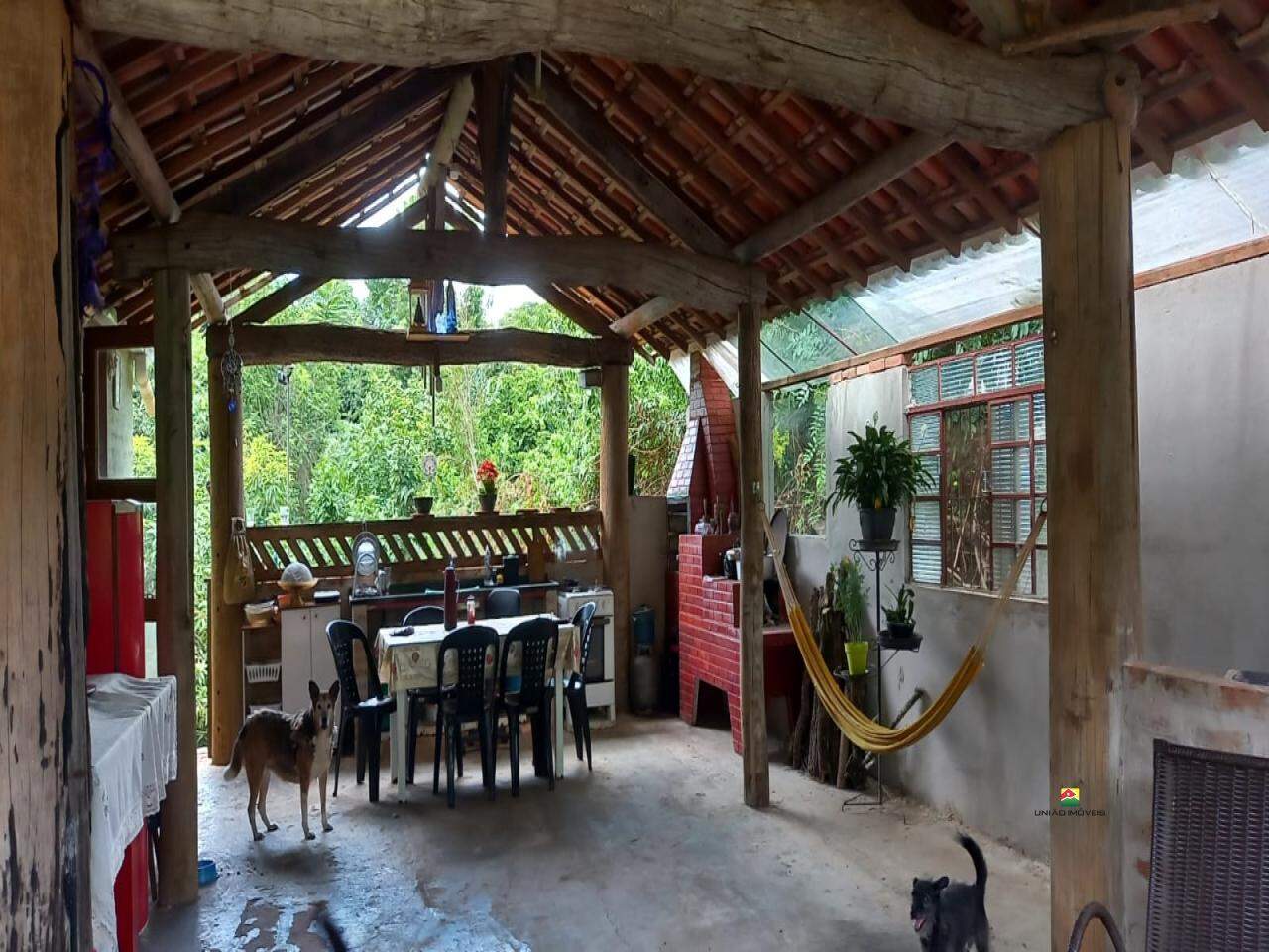 Casa à venda no UBÁ: 