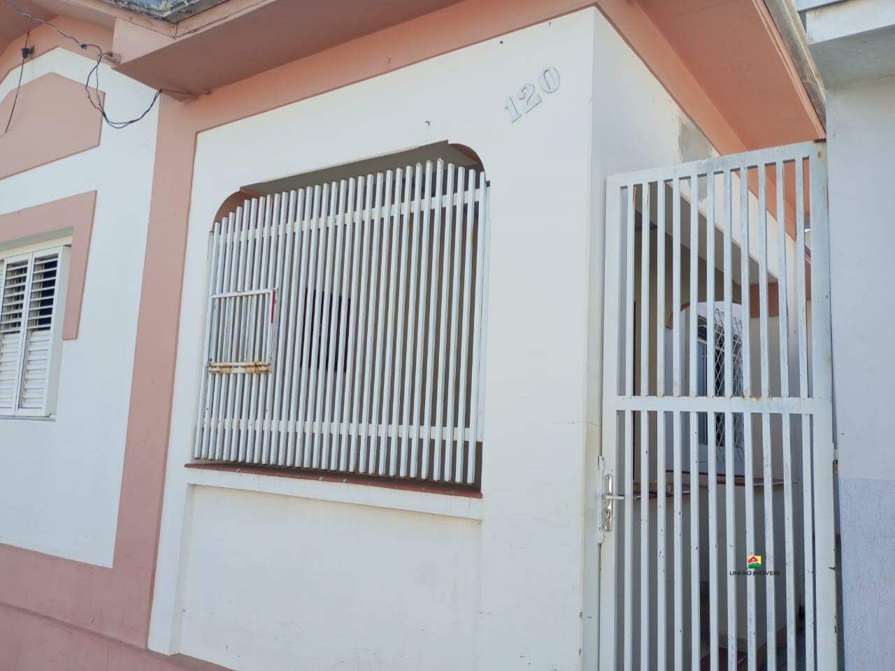 Casa para aluguel no Centro: 