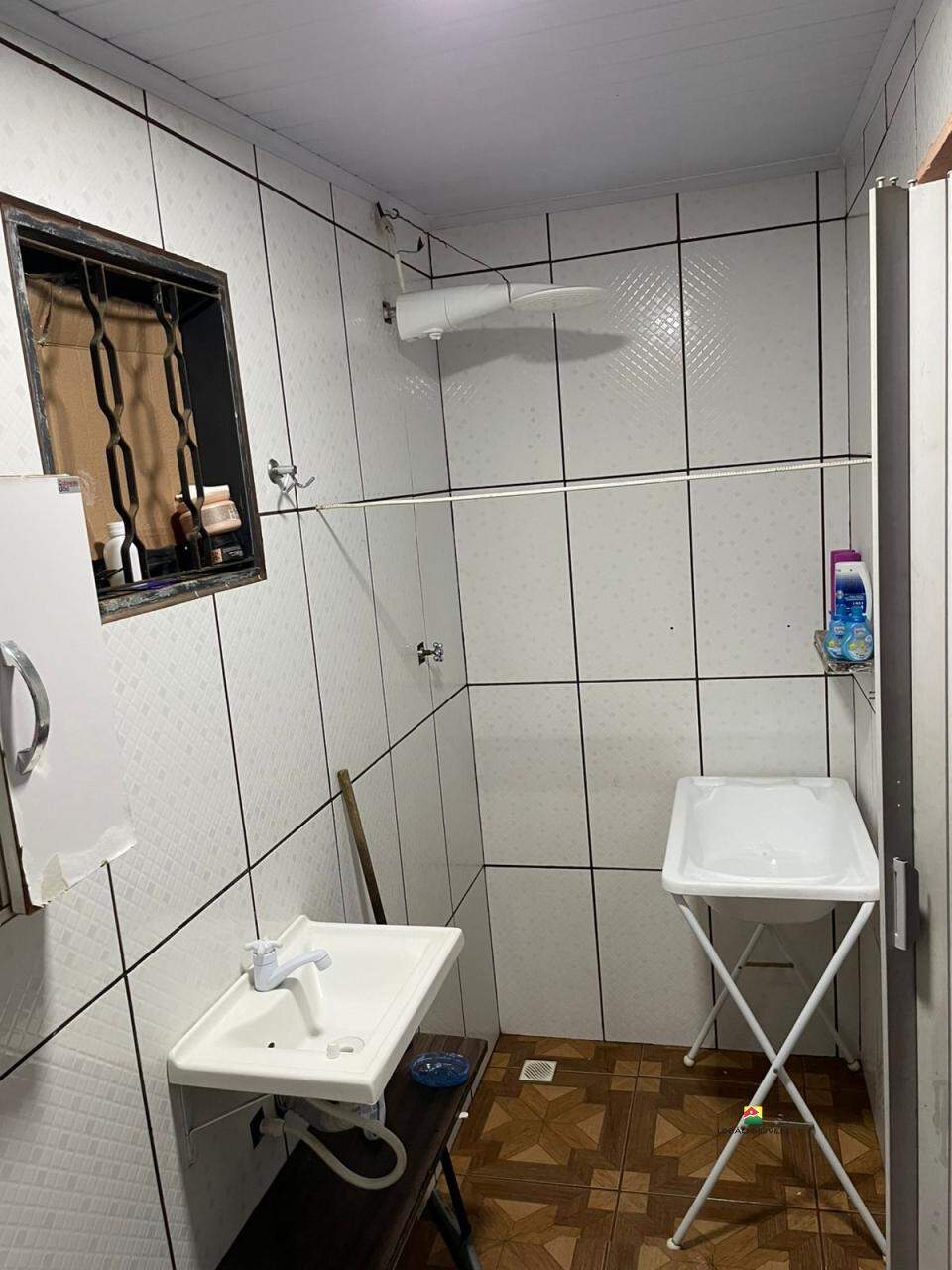 Casa para aluguel no UBÁ: 