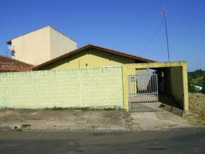 Casa à venda no Pq das Garças: 