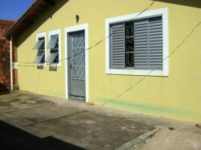 Casa à venda no Pq das Garças: 
