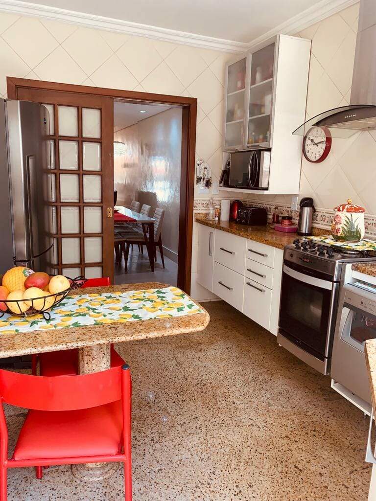 Casa à venda com 3 quartos, 260m² - Foto 17