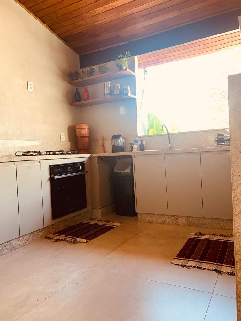 Casa à venda com 3 quartos, 260m² - Foto 11