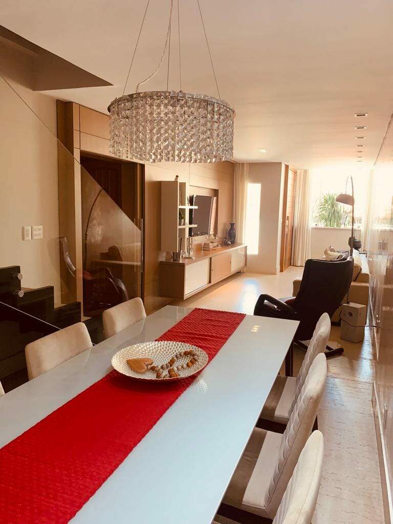 Casa à venda com 3 quartos, 260m² - Foto 3