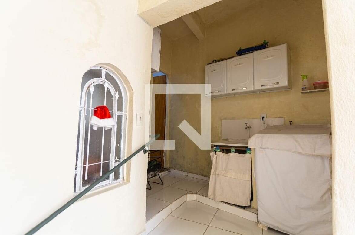 Casa à venda com 3 quartos, 81m² - Foto 11