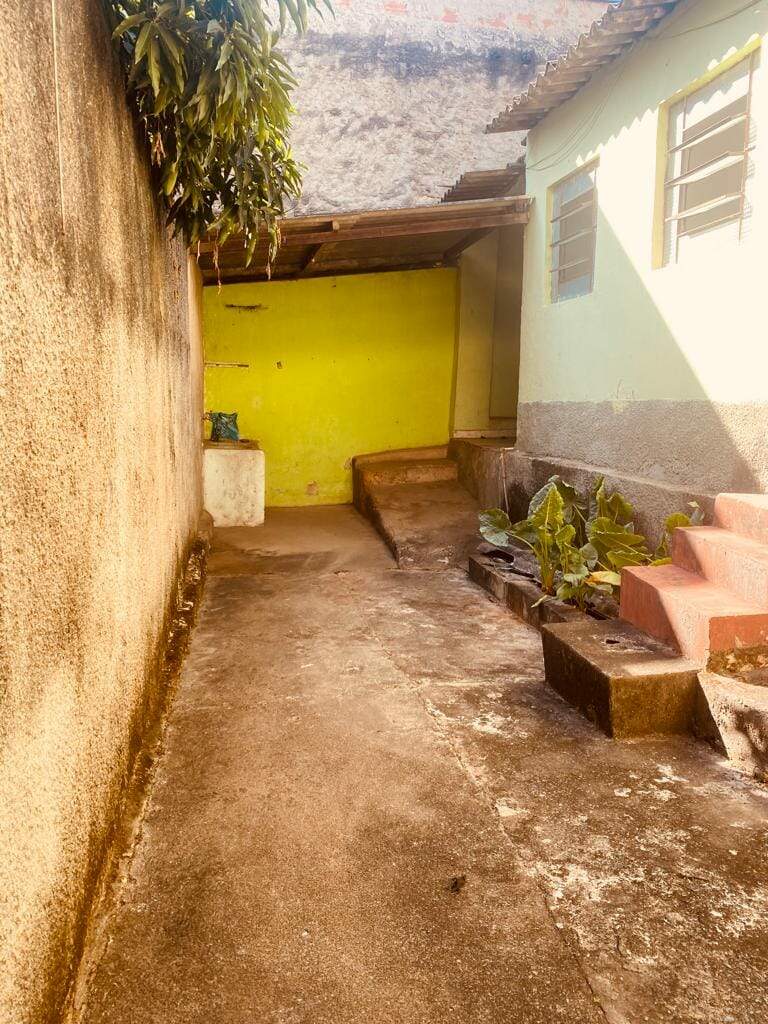 Casa à venda com 4 quartos, 340m² - Foto 28