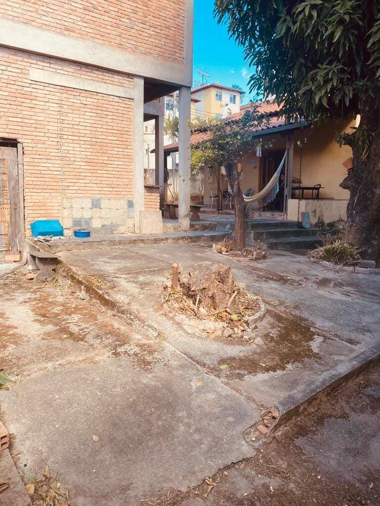 Casa à venda com 3 quartos, 400m² - Foto 28