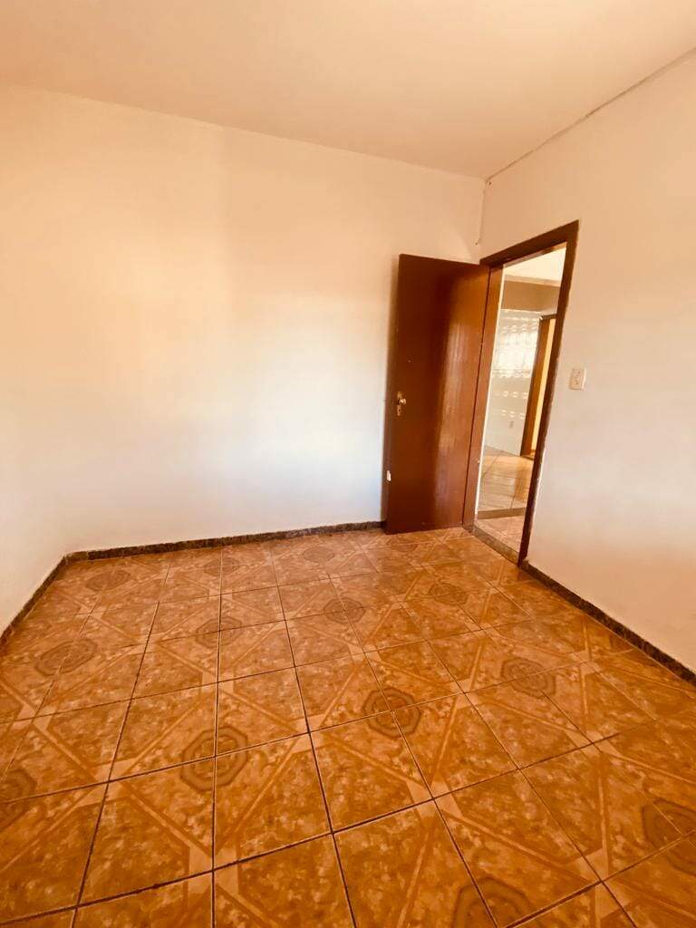 Casa à venda com 5 quartos, 340m² - Foto 5