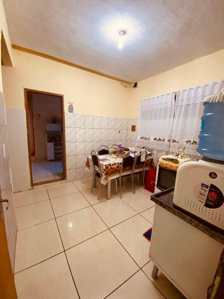 Casa à venda com 7 quartos, 280m² - Foto 26