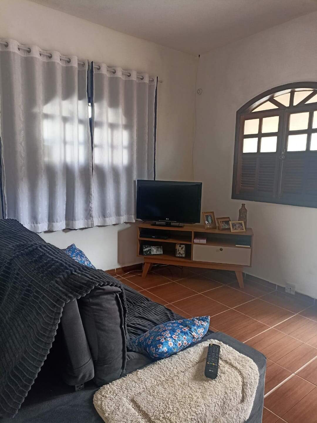 Casa à venda com 3 quartos, 75m² - Foto 4