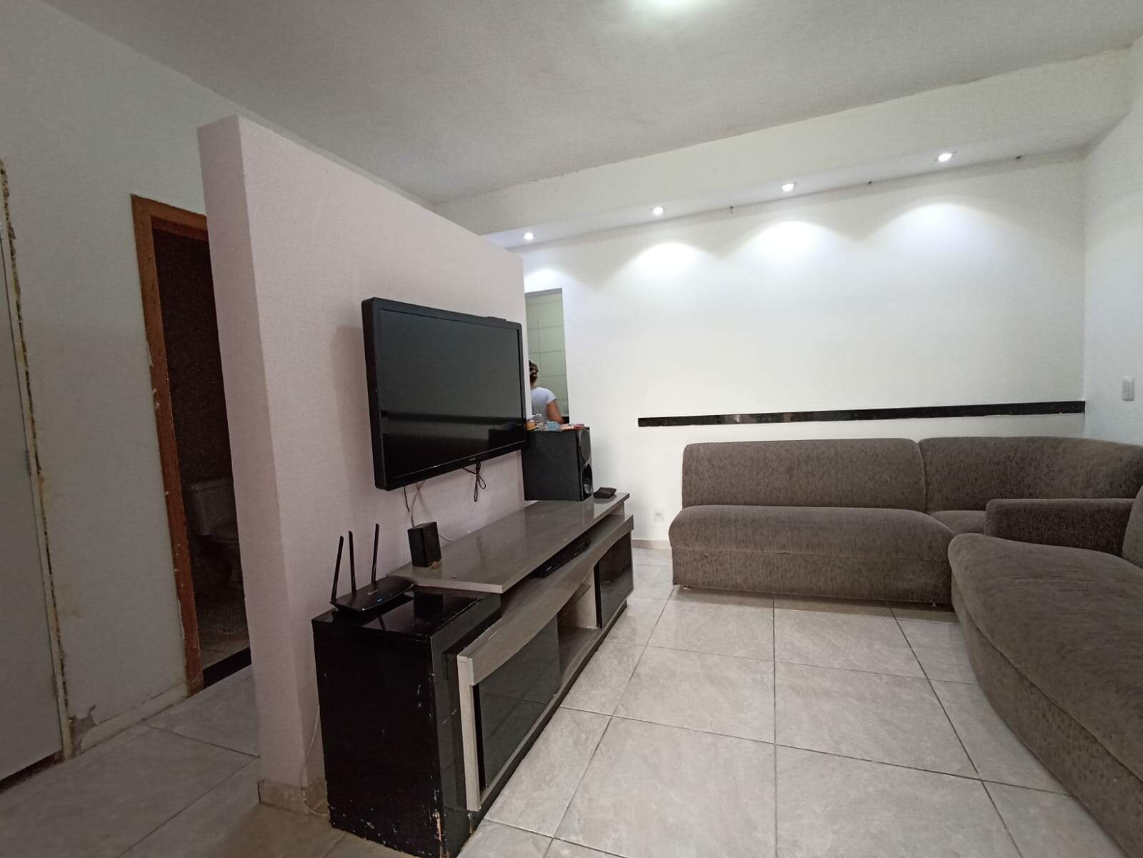 Casa à venda com 2 quartos, 200m² - Foto 4