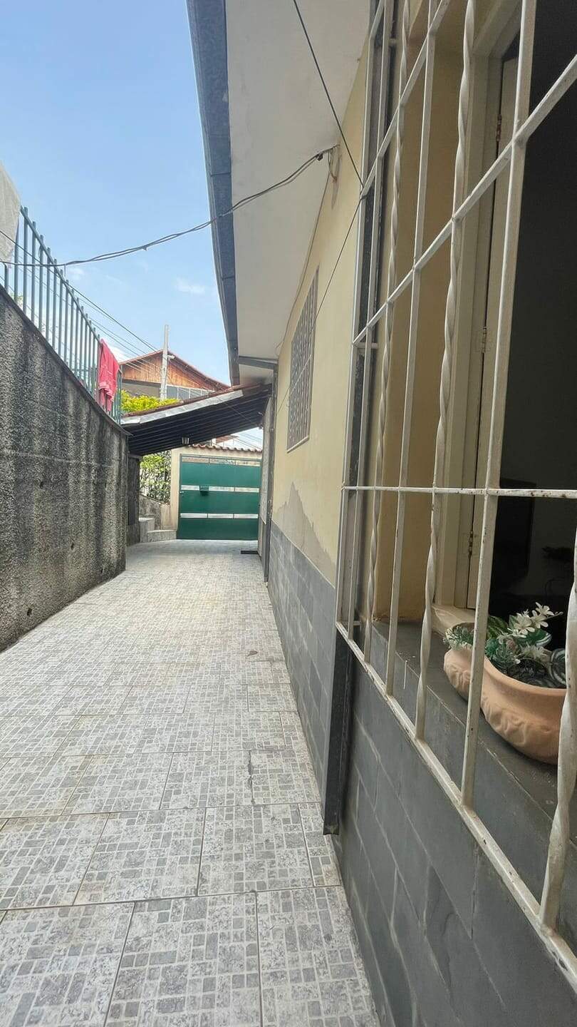 Casa à venda com 3 quartos, 360m² - Foto 11