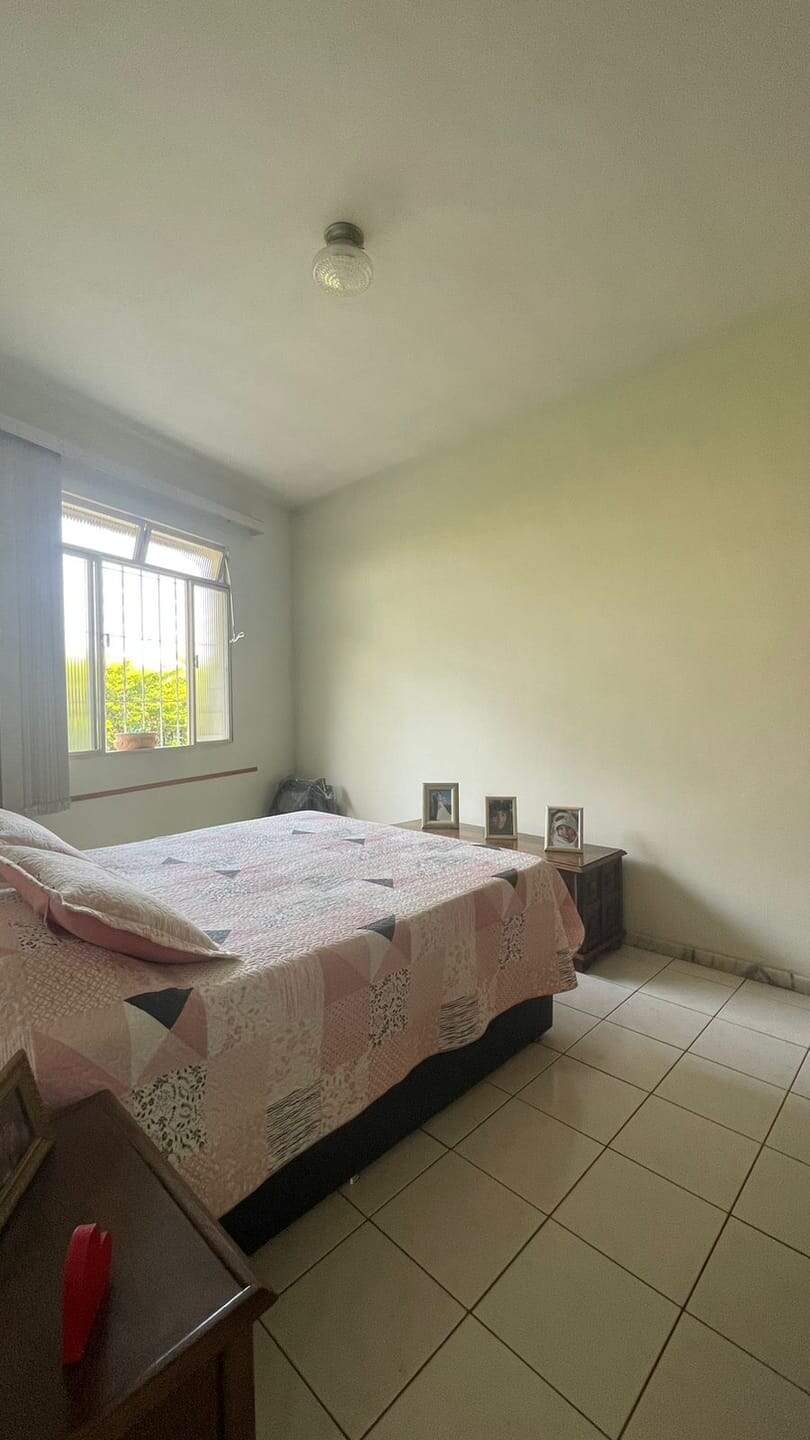 Casa à venda com 3 quartos, 360m² - Foto 10