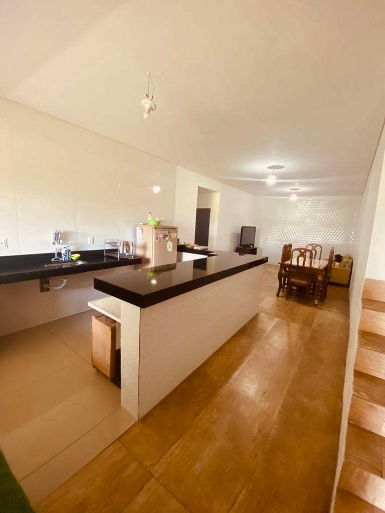 Casa à venda com 3 quartos, 512m² - Foto 2