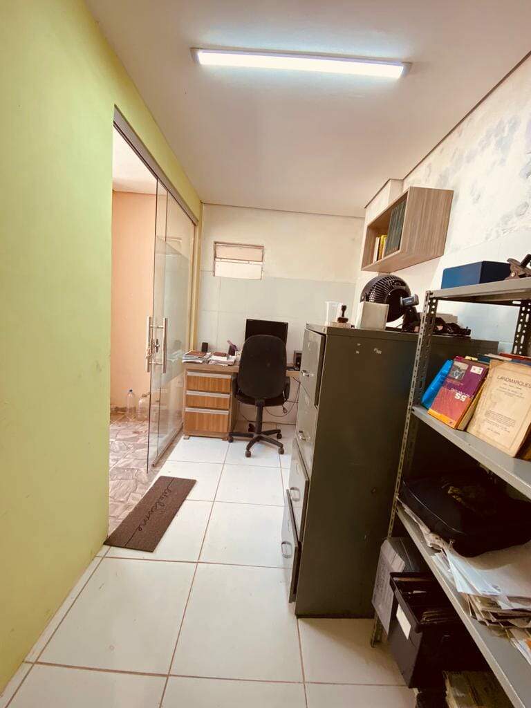 Casa à venda com 4 quartos, 280m² - Foto 41