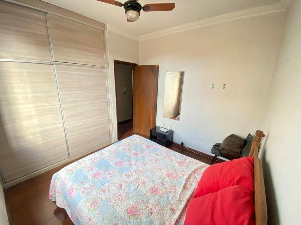 Casa à venda com 3 quartos, 100m² - Foto 22