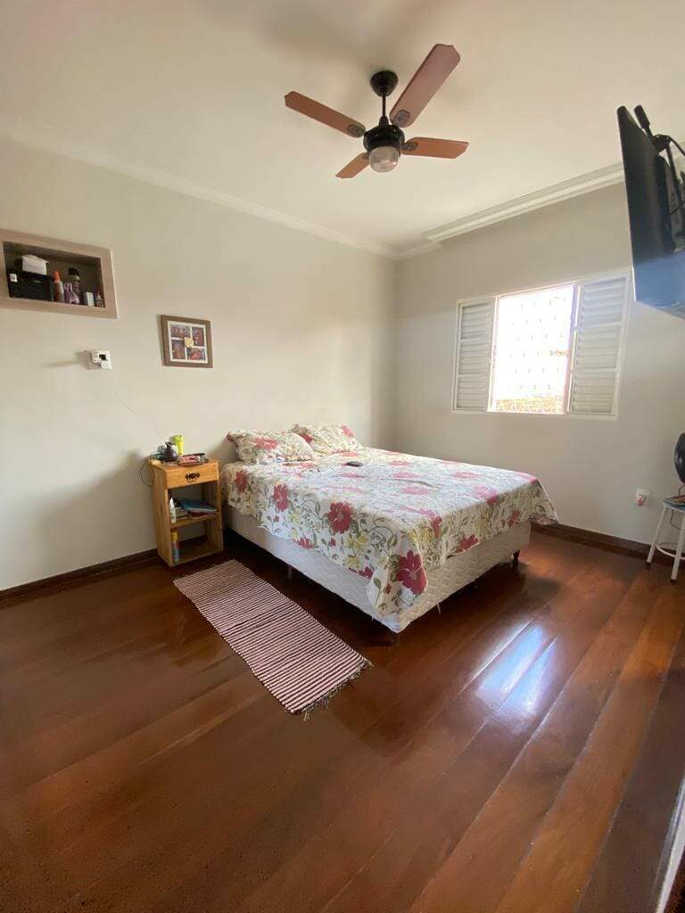 Casa à venda com 3 quartos, 100m² - Foto 6