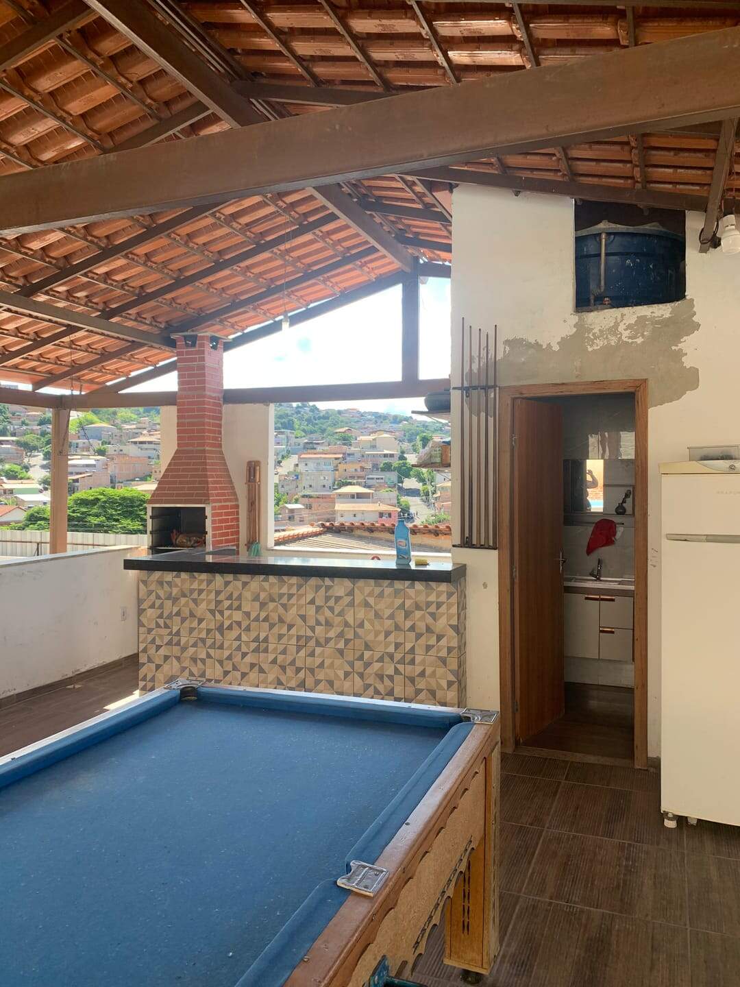 Casa à venda com 4 quartos, 360m² - Foto 4