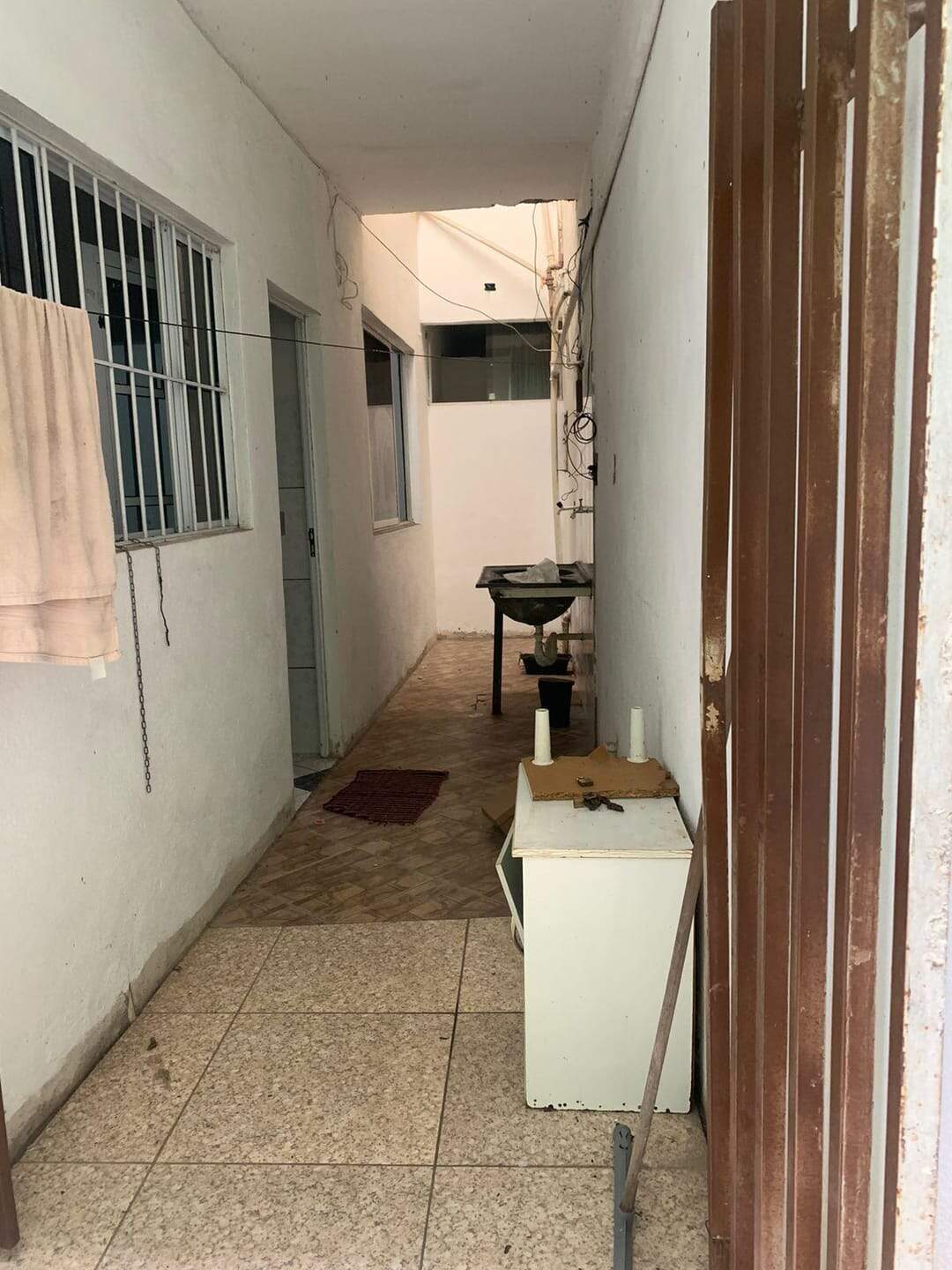 Casa à venda com 7 quartos, 450m² - Foto 1