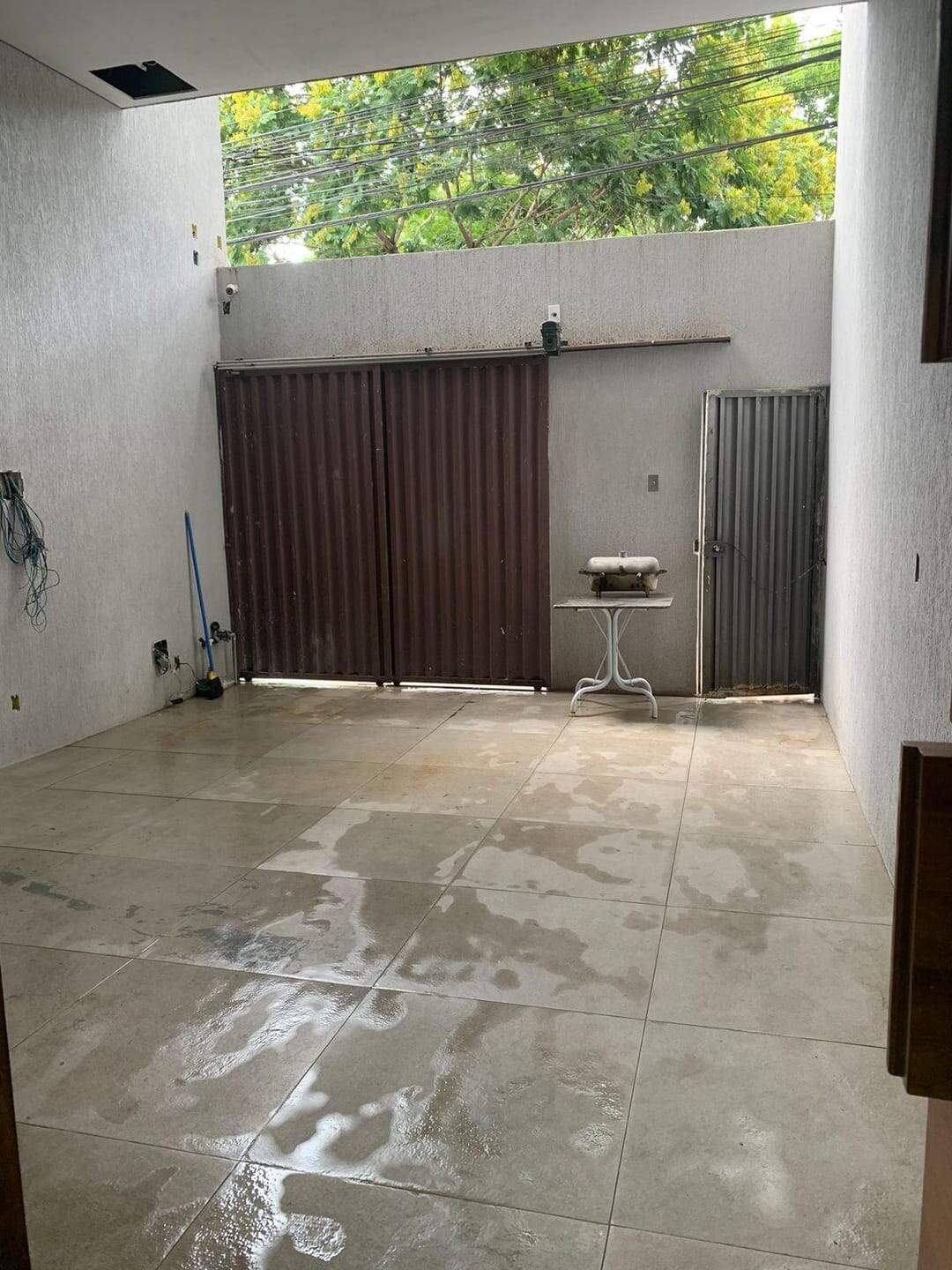 Casa à venda com 4 quartos, 300m² - Foto 3