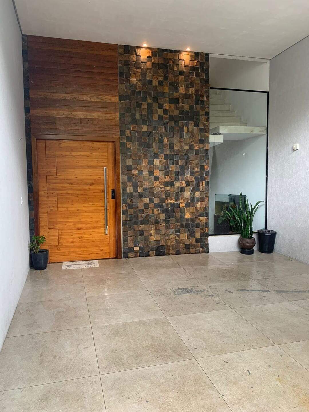 Casa à venda com 4 quartos, 300m² - Foto 1