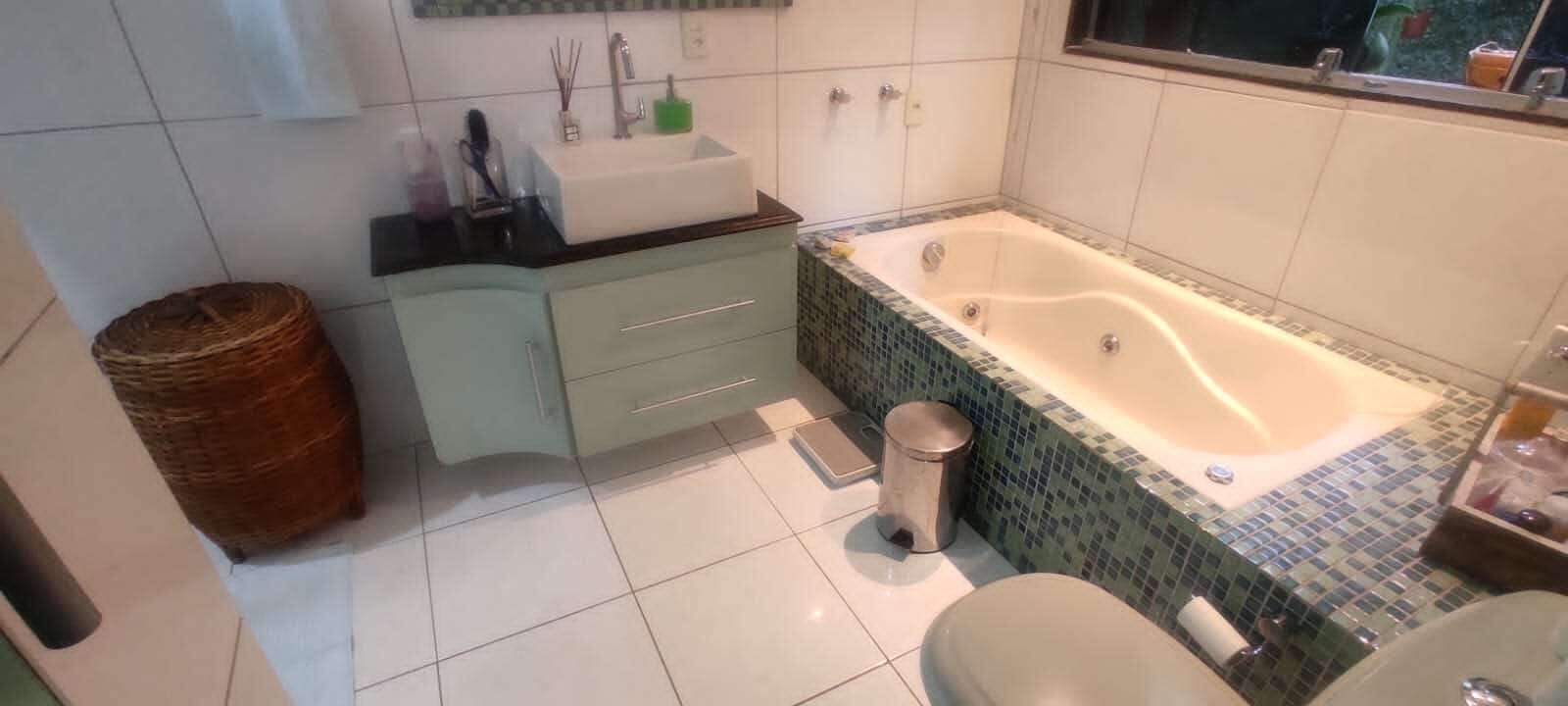 Casa à venda com 3 quartos, 360m² - Foto 18