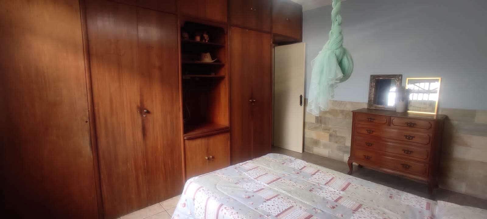 Casa à venda com 3 quartos, 360m² - Foto 12