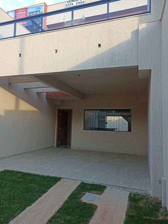 Casa à venda com 3 quartos, 125m² - Foto 2