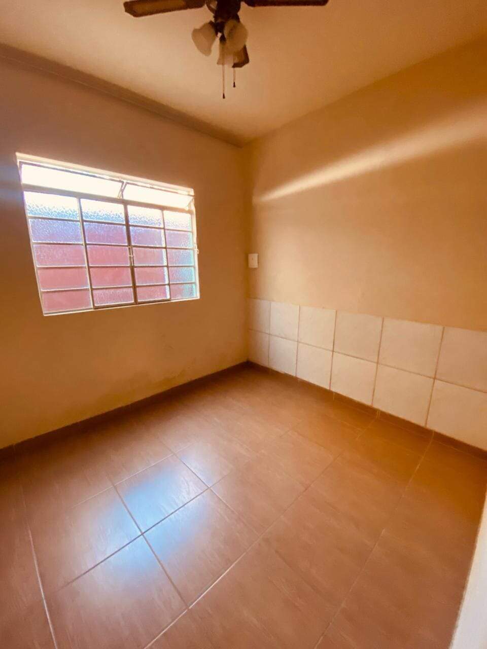 Casa à venda com 3 quartos, 3000m² - Foto 14