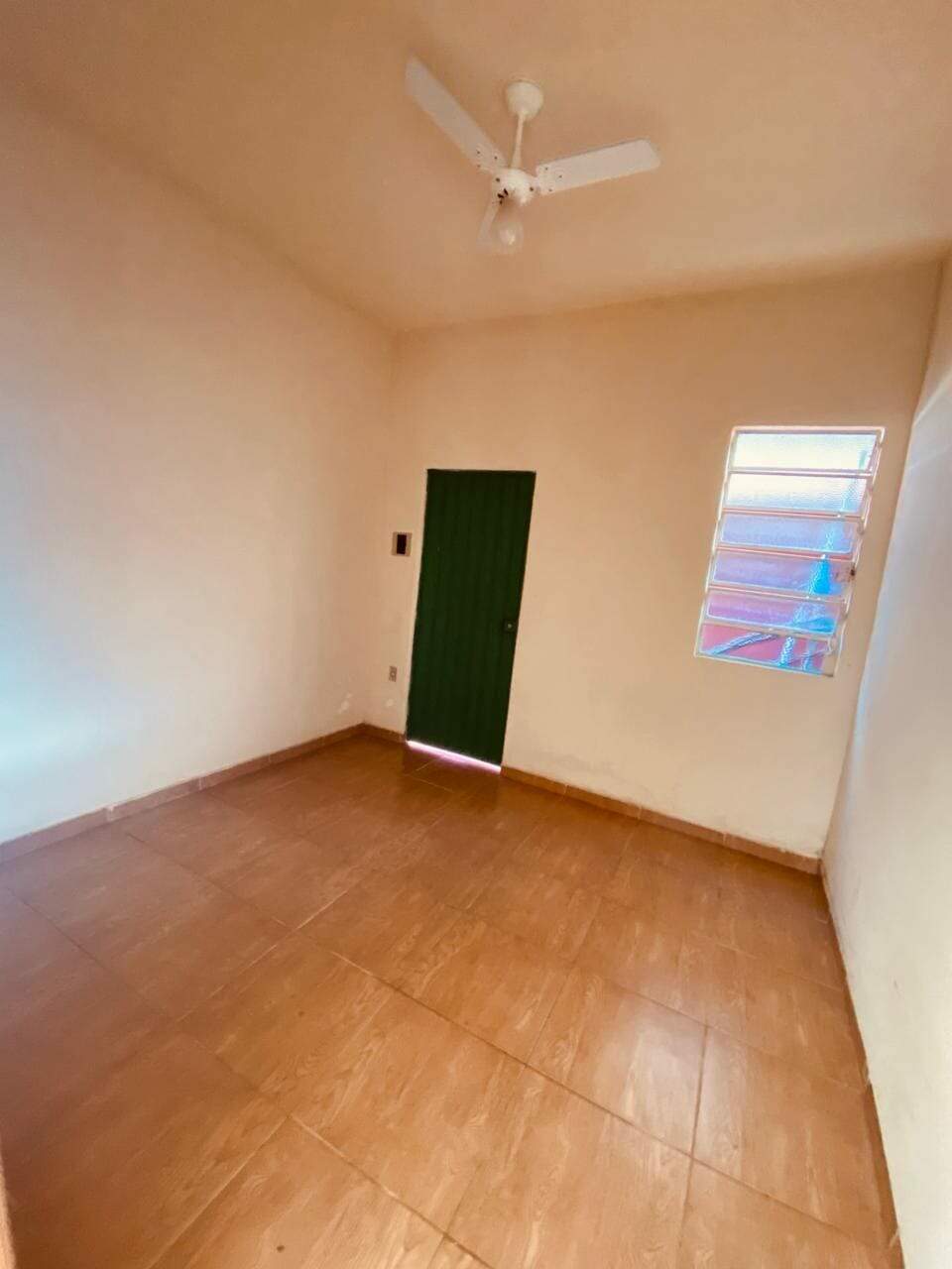 Casa à venda com 3 quartos, 3000m² - Foto 18