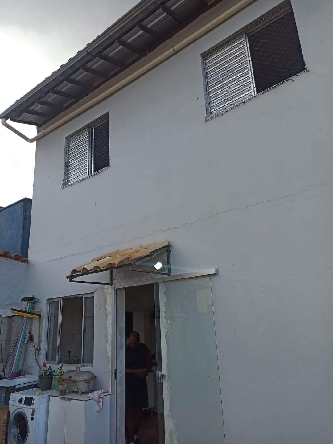 Casa à venda com 3 quartos, 180m² - Foto 2