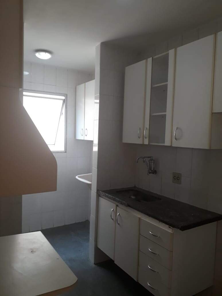 Apartamento à venda com 4 quartos, 83m² - Foto 4