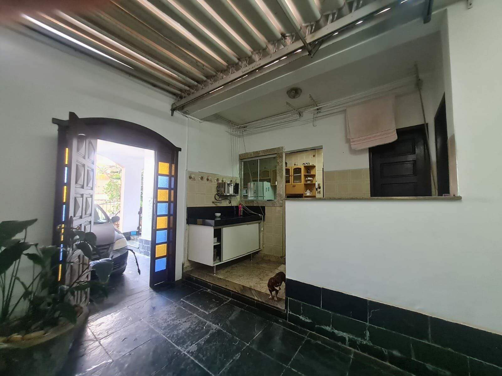 Casa à venda com 3 quartos, 360m² - Foto 22