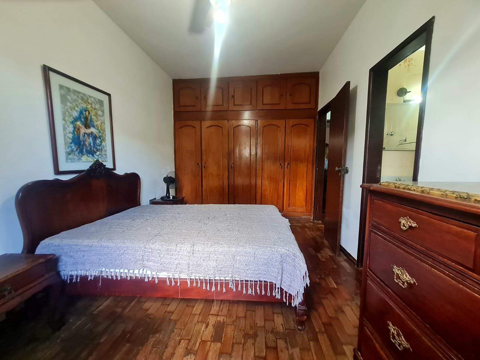 Casa à venda com 3 quartos, 360m² - Foto 18