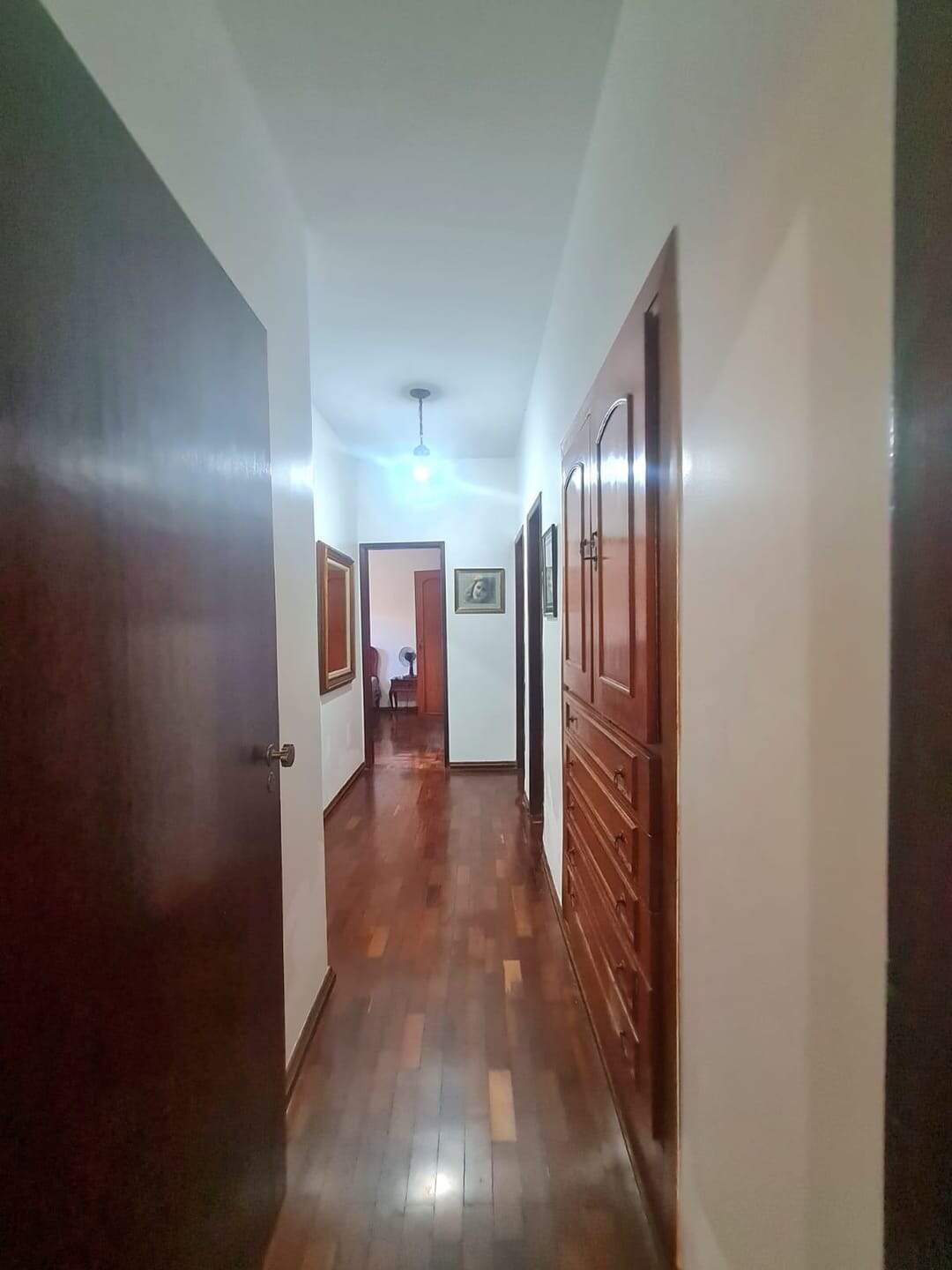 Casa à venda com 3 quartos, 360m² - Foto 7