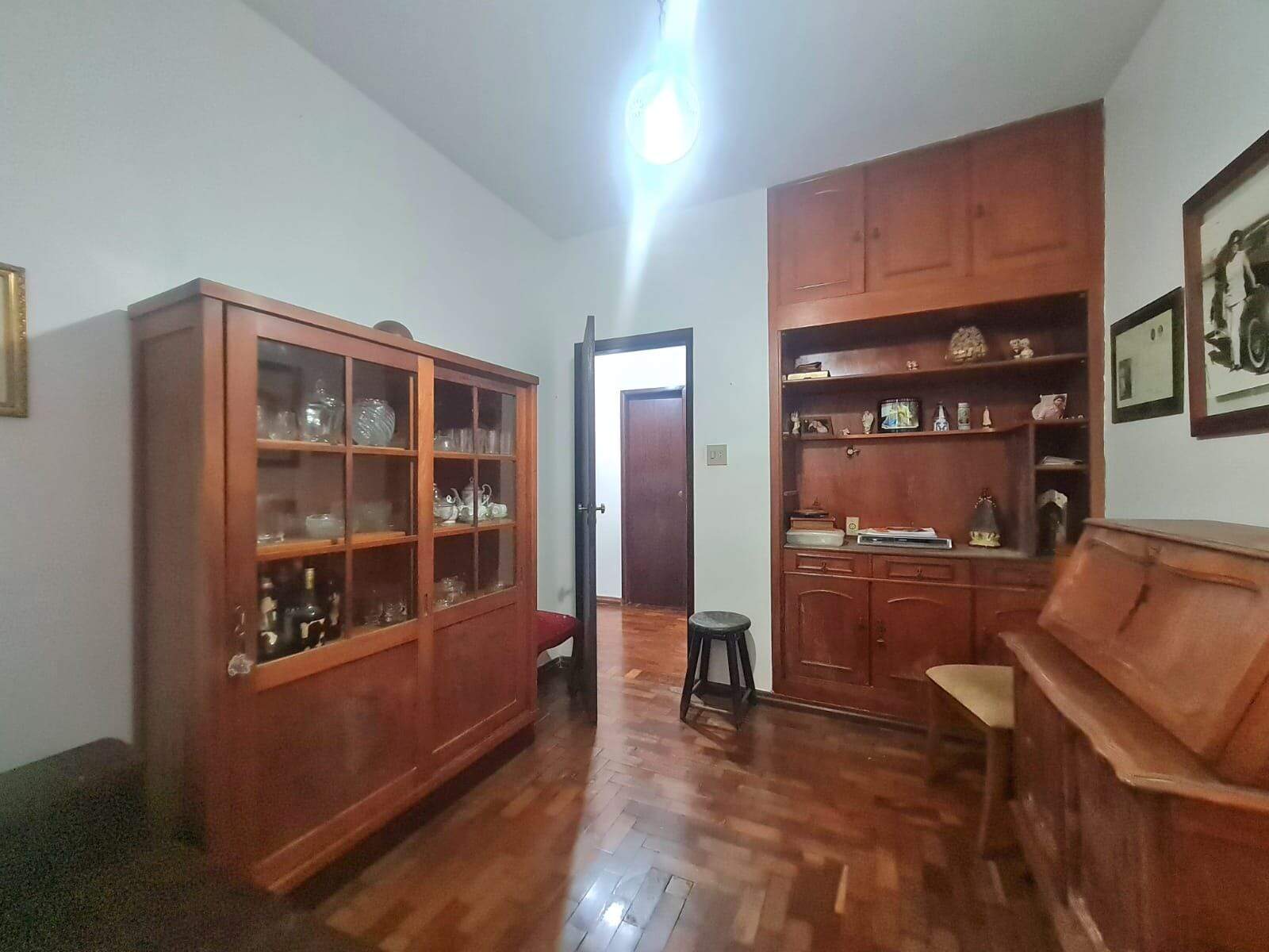 Casa à venda com 3 quartos, 360m² - Foto 10