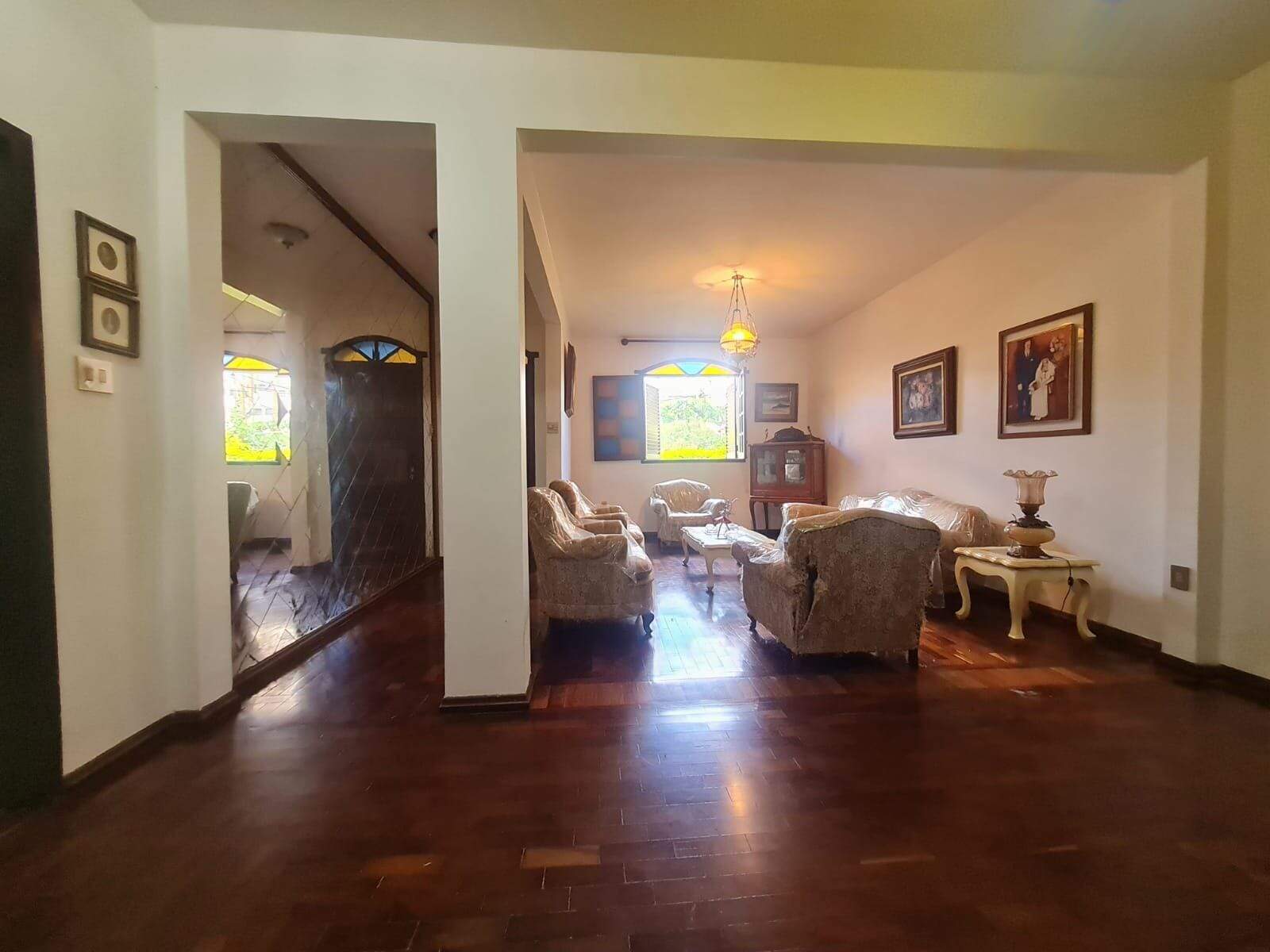 Casa à venda com 3 quartos, 360m² - Foto 6