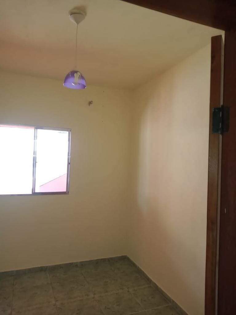 Casa à venda com 4 quartos, 200m² - Foto 15